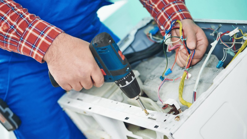 Bornova LG LG çamaşır makinesi kart tamiri – Su almama arızası orijinal parça ile giderildi. - Teknik servis örneği